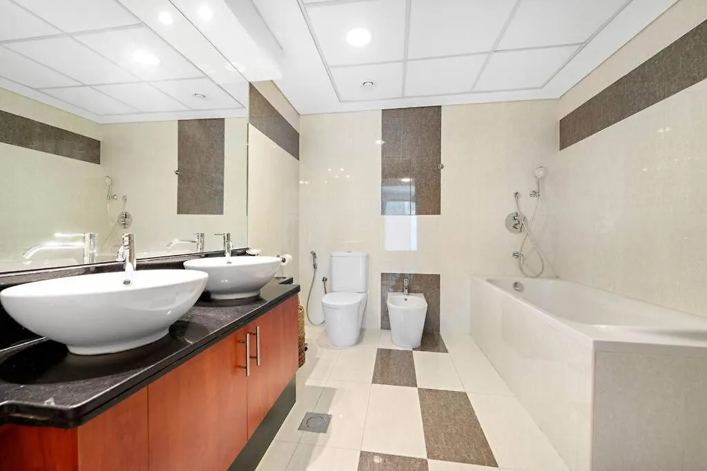 Chic 1Br Apt With Pool, Gym, Bbq, Tennis Court Ντουμπάι Διαμέρισμα